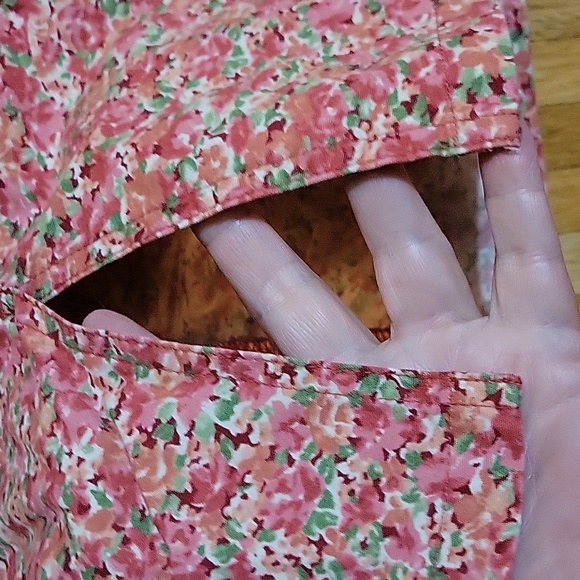 Eddie Bauer size 18 floral skirt. - Picture 2 of 4